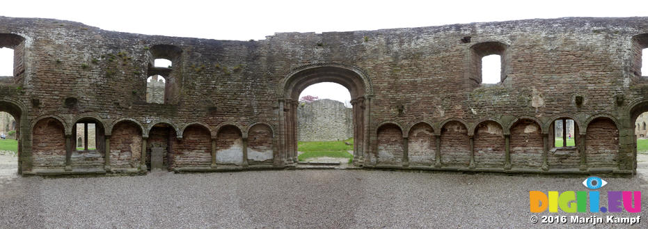 FZ028858-901 Round Chapel Ludlow Castle